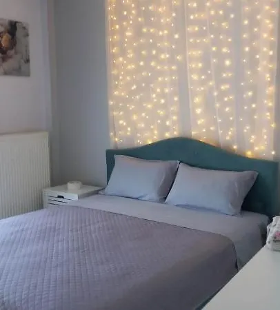 Arya Apartment *